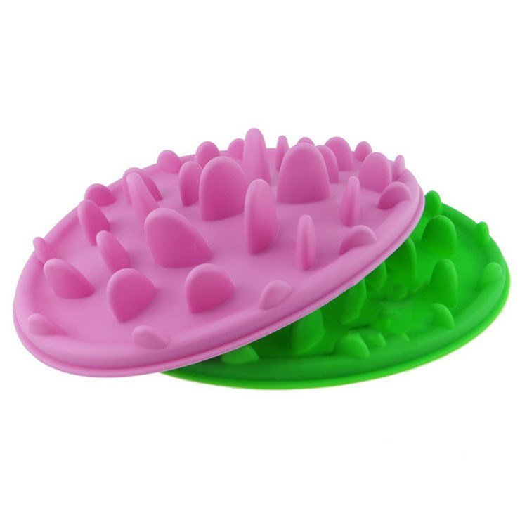 Silicone slow feeder bowl for dogs with raised maze pattern — anti-choke feeding bowl